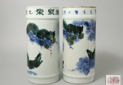 中国美術 色絵 松栗鼠図 花瓶 一対