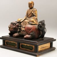 仏教彫刻美術 木彫 金彩僧形文殊菩薩座像 朱塗獅子