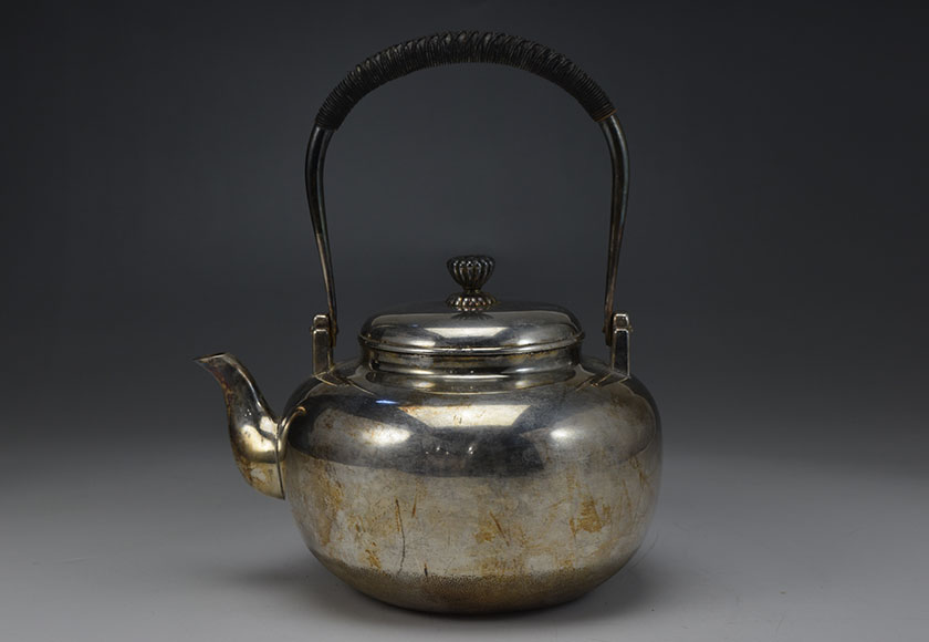 鉄瓶・銀瓶イメージ