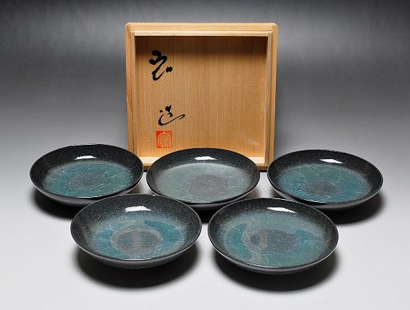 骨董品オークションとは