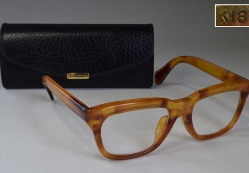 べっ甲眼鏡