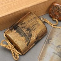 提げ物 内梨地 柳蒔絵 五段 印籠 古銭文根付付属 箱付属