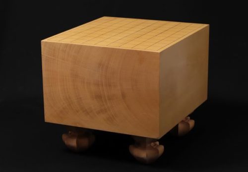 将棋道具 榧 柾目 脚付将棋盤 厚み七寸四分(225mm)