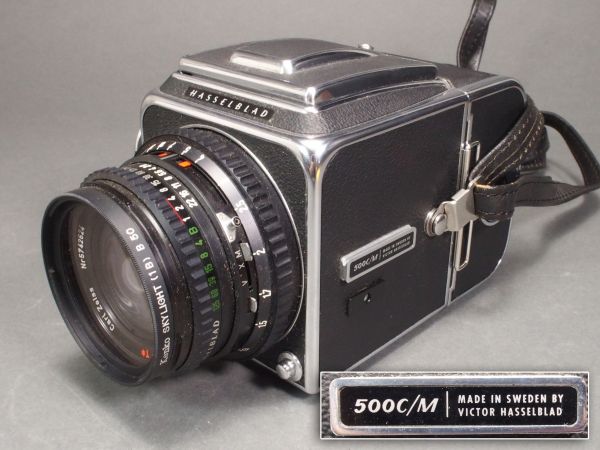 HASSELBLAD 500C/M Carl Zeiss Planar 1:2.8 f=80mm