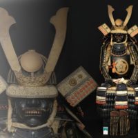 等身大甲冑 鉄地面頬 丸に桔梗紋胴 丸に桔梗紋鎧櫃付属