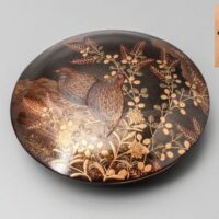 【輪島千舟堂】造 輪島塗「祥山」銘 秋草鶉蒔絵 内梨地 香合