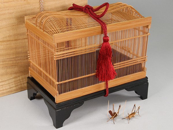 竹工芸【熊谷竹細工店】竹編 虫籠 虫細工 塗台座 箱付属