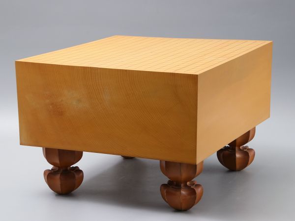 囲碁道具 榧 柾目 碁盤 厚み18.5cm (約6寸1分)