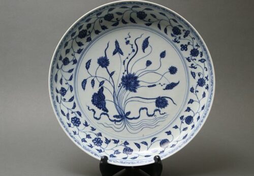 中国美術 染付 花唐草文 皿 幅33.9cm 合箱